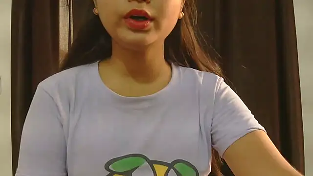 Cute-Bacchi online show from 09/28/25, 01:11