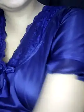 annanya01 online show from 09/30/25, 05:18