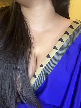 annanya01 online show from 04/19/26, 04:28