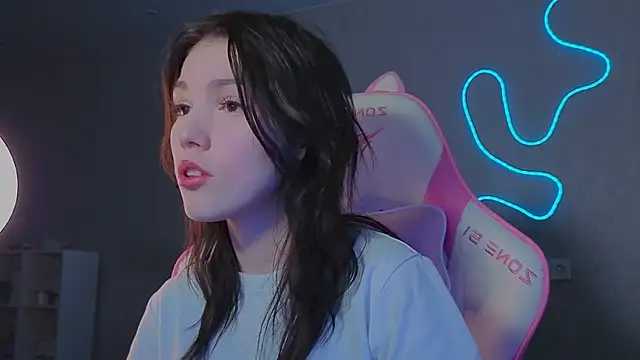 Sophie SkyAngel online show from 12/05/25, 03:20