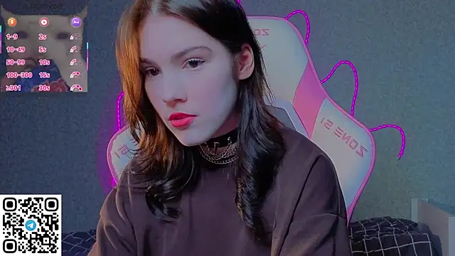 Snapshot of Sophie_SkyAngel chatting on 05/05/26, 05:54 Sophie SkyAngel online show from 05/05/26, 05:54