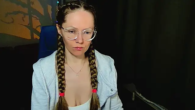 Snapshot of _Goldilocks_ chatting on 09/29/25, 04:56  Goldilocks  online show from 09/29/25, 04:56