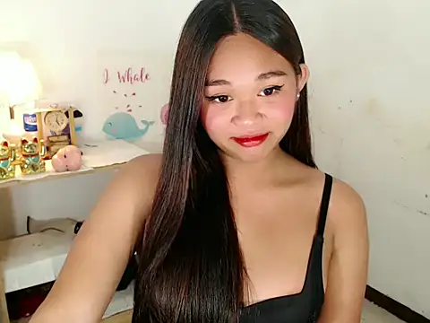 Malia cummer online show from 10/09/25, 08:51