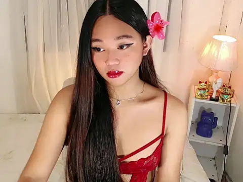 Malia cummer online show from 06/06/26, 09:08