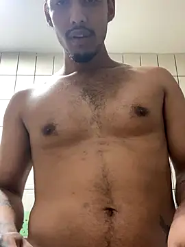 Snapshot of BAGHEERAPGG chatting on 10/21/25, 02:01 BAGHEERAPGG online show from 10/21/25, 02:01