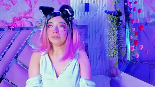 Akane Hikari  online show from 04/16/26, 04:02