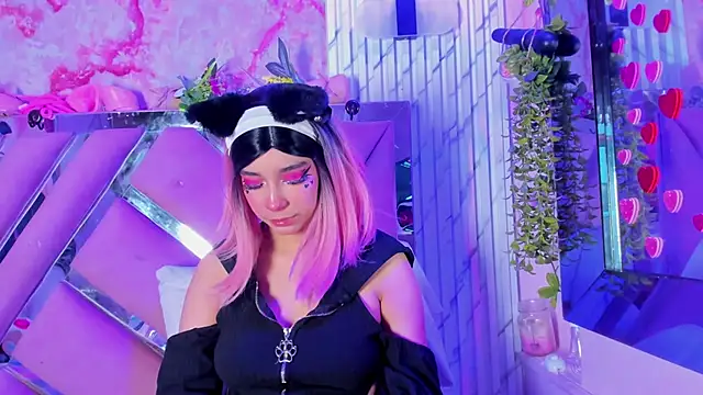 Akane Hikari  online show from 04/19/26, 05:40