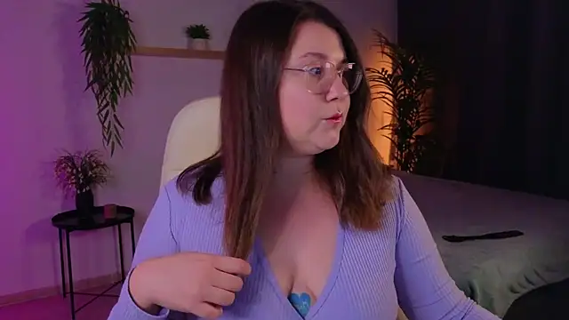 Edalyn Af online show from 09/18/25, 09:06