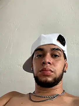 enzo vittale03  online show from 09/22/25, 08:44