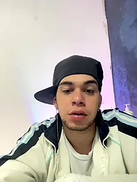 enzo vittale03  online show from 01/06/26, 03:16