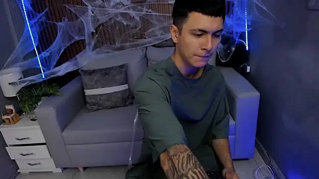 Leo santoro online show from 10/09/25, 01:09