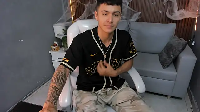 Leo santoro online show from 10/25/25, 02:13