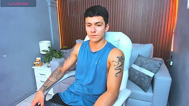 Leo santoro online show from 11/12/25, 04:18