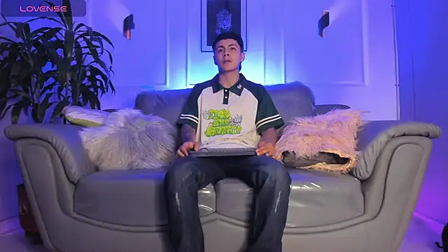 Leo santoro online show from 02/19/26, 01:18