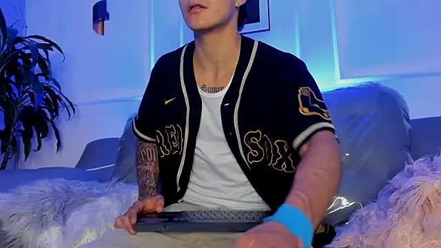 Leo santoro online show from 02/27/26, 03:12