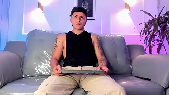 Leo santoro online show from 04/01/26, 02:03