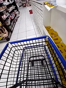 cicinha3657 online show from 04/01/26, 04:37