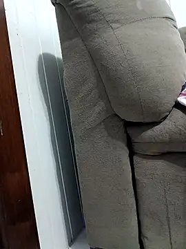 cicinha3657 online show from 04/21/26, 03:24