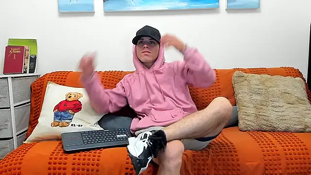 alex-golden online show from 09/20/25, 04:19