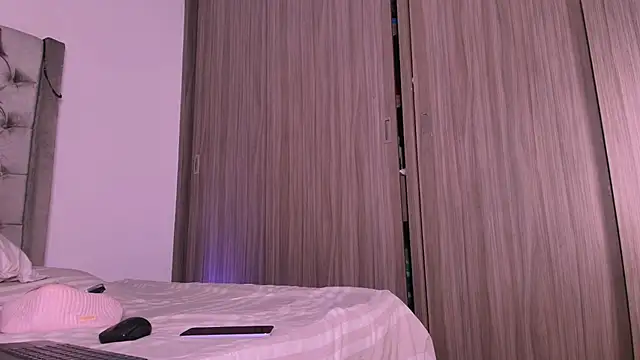 dreamsussi online show from 04/21/26, 02:51