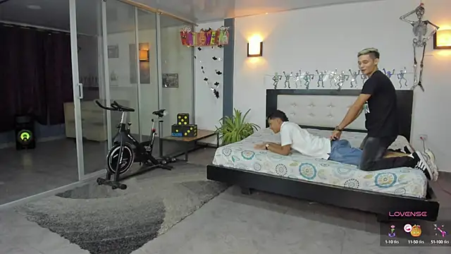 Bisexlifehot   online show from 10/07/25, 11:13