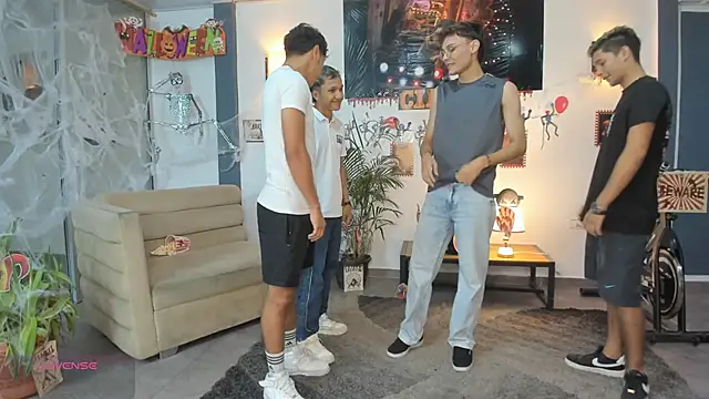 Bisexlifehot   online show from 10/27/25, 11:09