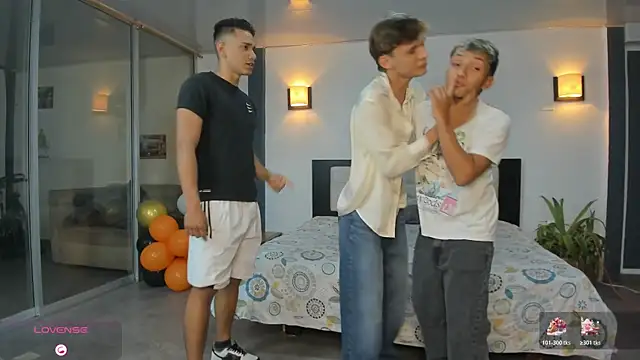 Bisexlifehot   online show from 11/22/25, 11:15