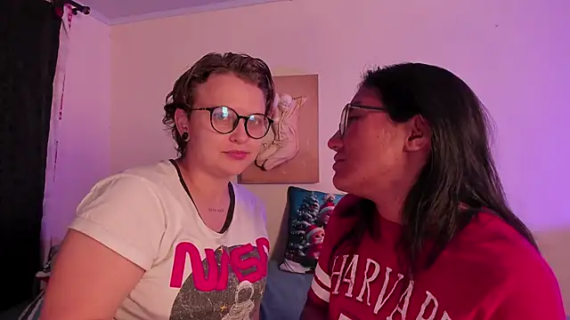 CrazyCakes  online show from 11/26/25, 02:45