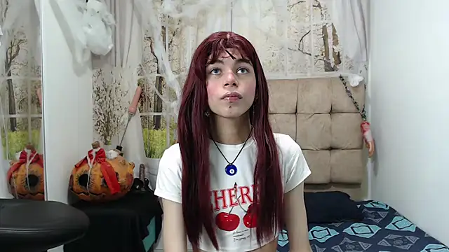 Snapshot of Vanessa_Jenner chatting on 10/24/25, 12:56 Vanessa Jenner online show from 10/24/25, 12:56