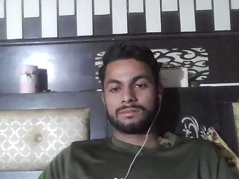 ursdreamperson online show from 11/15/25, 04:43