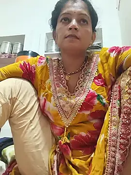 Snapshot of Chhaya_hot chatting on 06/01/26, 01:40 Chhaya hot online show from 06/01/26, 01:40