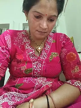 Snapshot of Chhaya_hot chatting on 06/02/26, 03:08 Chhaya hot online show from 06/02/26, 03:08