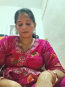 Snapshot of Chhaya_hot chatting on 06/02/26, 04:09 Chhaya hot online show from 06/02/26, 04:09