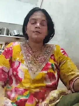 Snapshot of Chhaya_hot chatting on 06/04/26, 02:28 Chhaya hot online show from 06/04/26, 02:28
