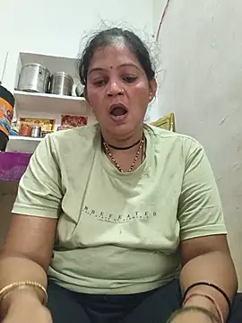 Snapshot of Chhaya_hot chatting on 06/24/26, 01:26 Chhaya hot online show from 06/24/26, 01:26