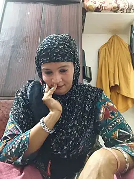 Snapshot of Chhaya_hot chatting on 07/12/26, 02:08 Chhaya hot online show from 07/12/26, 02:08