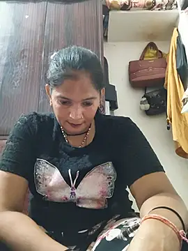 Snapshot of Chhaya_hot chatting on 07/15/26, 04:29 Chhaya hot online show from 07/15/26, 04:29