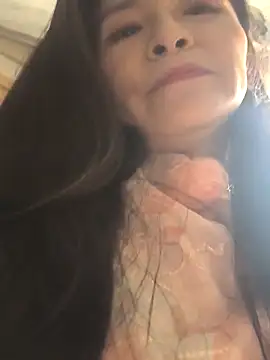 Snapshot of wsyx326 chatting on 10/04/25, 04:21 wsyx326 online show from 10/04/25, 04:21