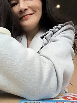 Snapshot of wsyx326 chatting on 11/06/25, 05:08 wsyx326 online show from 11/06/25, 05:08