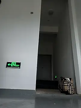 Snapshot of wsyx326 chatting on 11/15/25, 07:05 wsyx326 online show from 11/15/25, 07:05