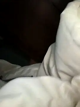 Snapshot of wsyx326 chatting on 11/28/25, 04:15 wsyx326 online show from 11/28/25, 04:15