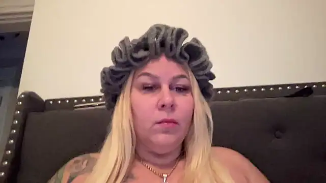 number1slut online show from 11/27/25, 04:20