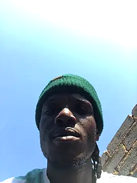 Snapshot of cuminsidebby chatting on 10/13/25, 06:35 cuminsidebby online show from 10/13/25, 06:35