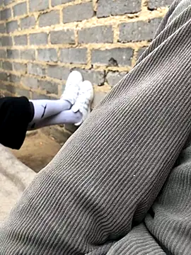 Snapshot of cuminsidebby chatting on 10/18/25, 08:15 cuminsidebby online show from 10/18/25, 08:15