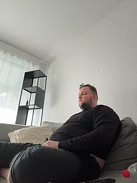 Snapshot of Matti1998sexy chatting on 11/13/25, 09:41 Matti1998sexy online show from 11/13/25, 09:41