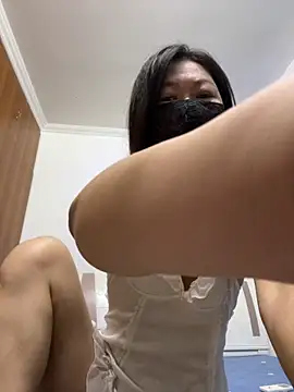 Snapshot of Mei-s chatting on 09/24/25, 02:37 Mei-s online show from 09/24/25, 02:37