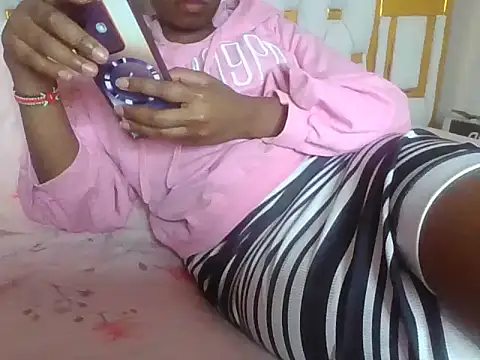 Snapshot of Nodia32 chatting on 10/07/25, 10:18 Nodia32 online show from 10/07/25, 10:18