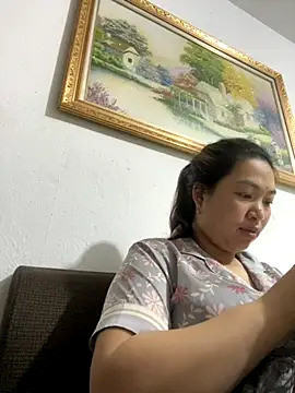 Nhung584 online show from 10/01/25, 01:28