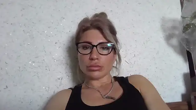 fox red lady7 online show from 04/03/26, 11:19