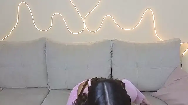 KathrynBrooks online show from 11/12/25, 01:00